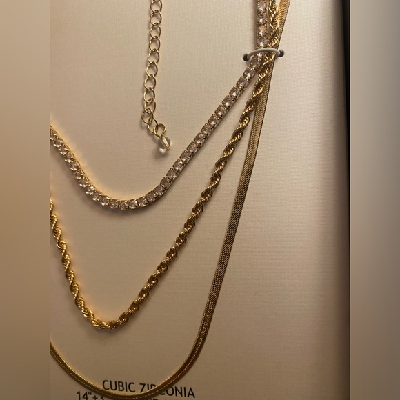 NEW House of Harlow 1960 gold triple chain layered necklace - Picture 3 of 6